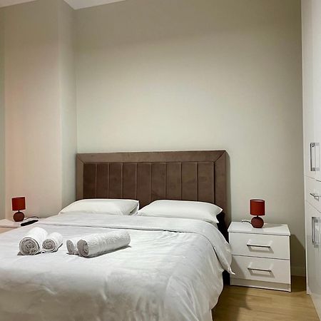 Home Inn Apartment Near City Center Τίρανα Εξωτερικό φωτογραφία